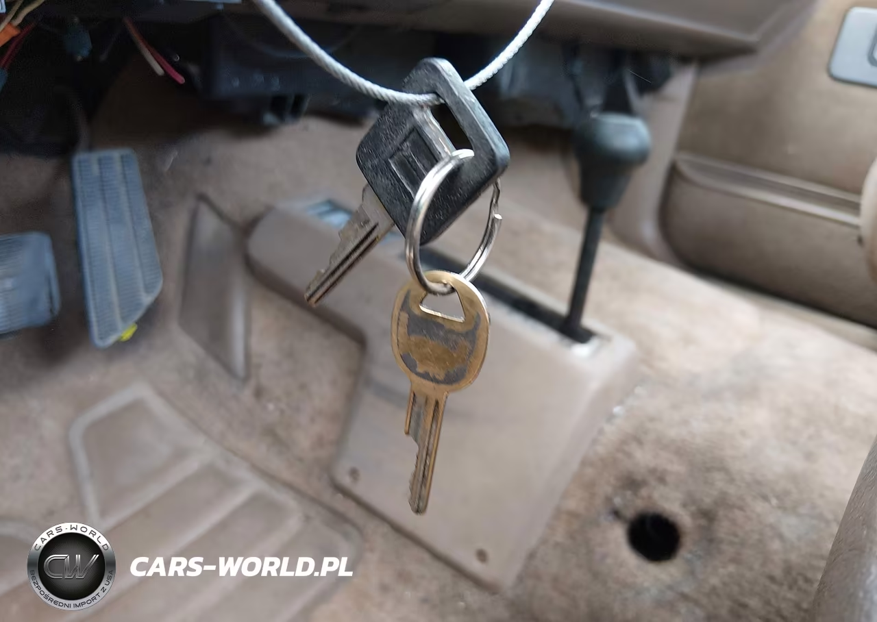 1993 Chevrolet Gmt-400 K1500 VIN:1GCEK14K0PZ154554 - 11