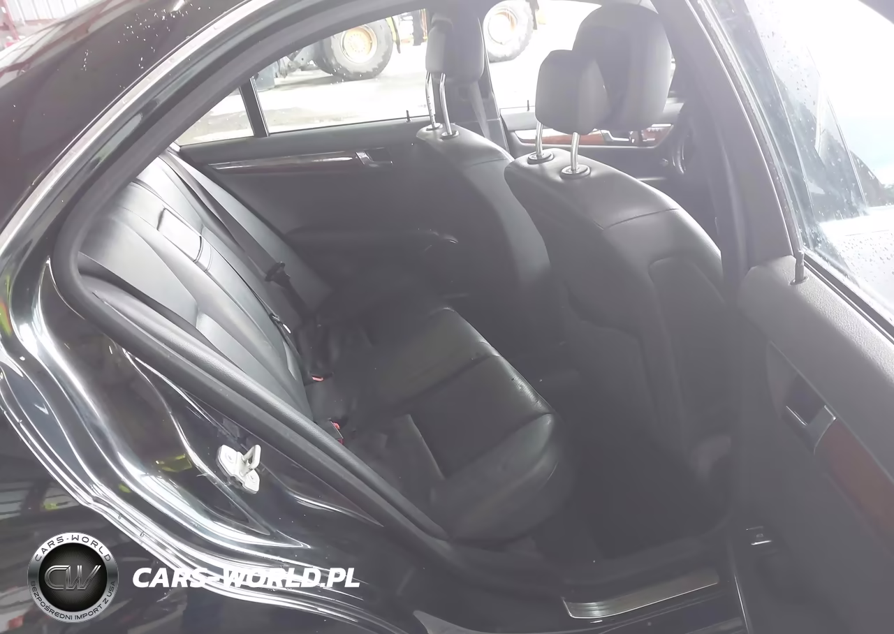 2010 Mercedes-Benz C 300 Luxury 4Matic-Sport 4Matic VIN:WDDGF8BB7AR102005 - 8