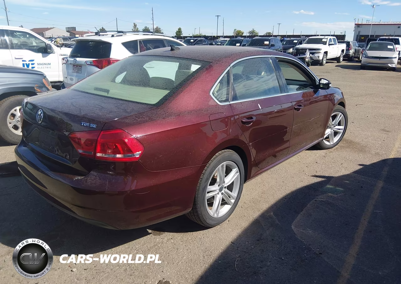 2014 Volkswagen Passat 2.0L Tdi Se VIN:1VWBN7A35EC068096 - 4