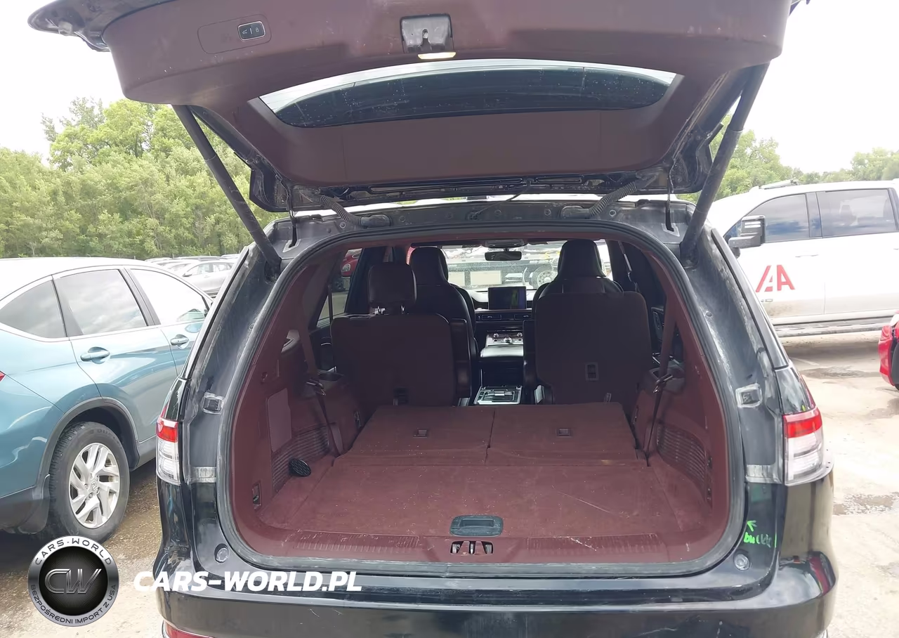 2022 Lincoln Aviator Black Label VIN:5LM5J9XC3NGL20895 - 19