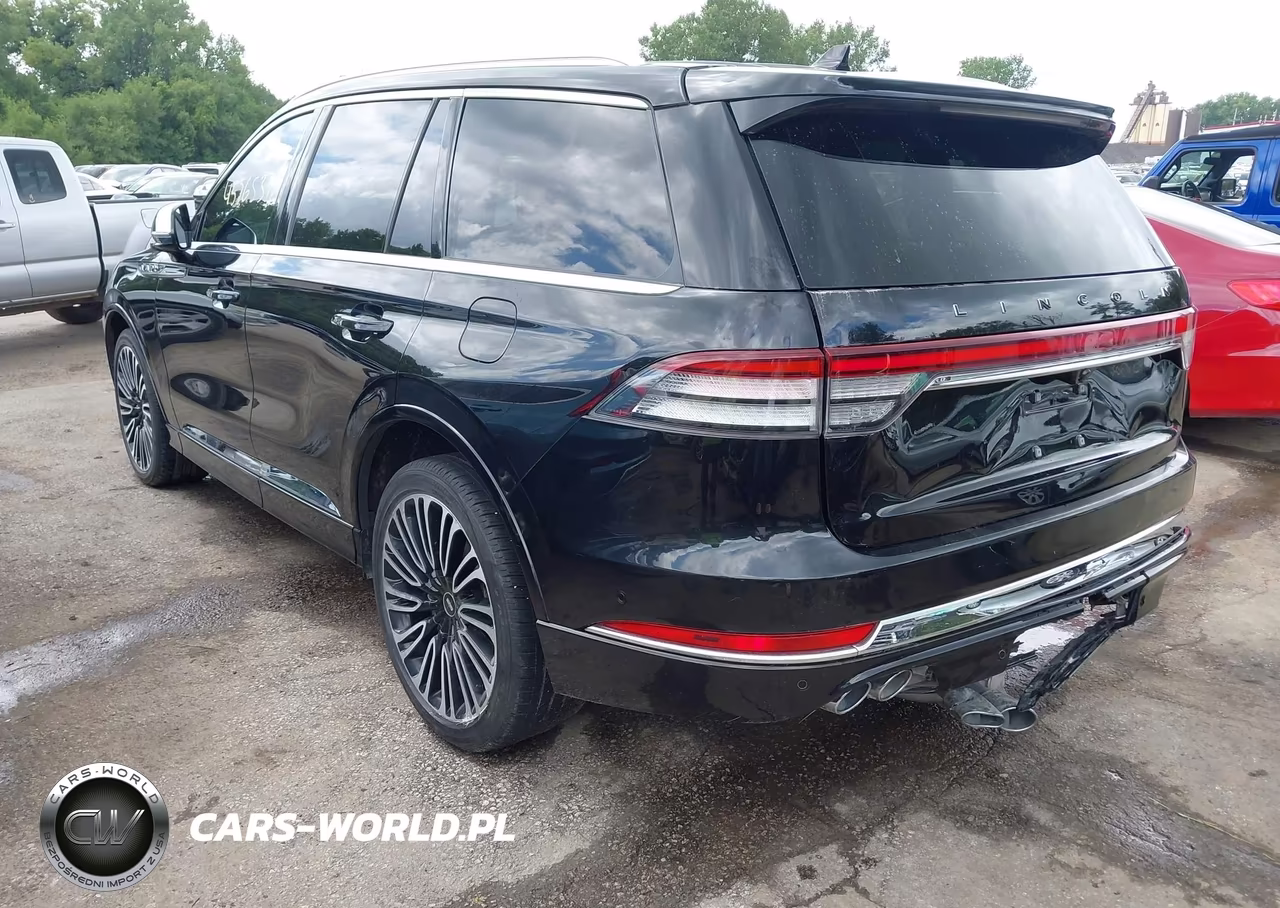 2022 Lincoln Aviator Black Label VIN:5LM5J9XC3NGL20895 - 3
