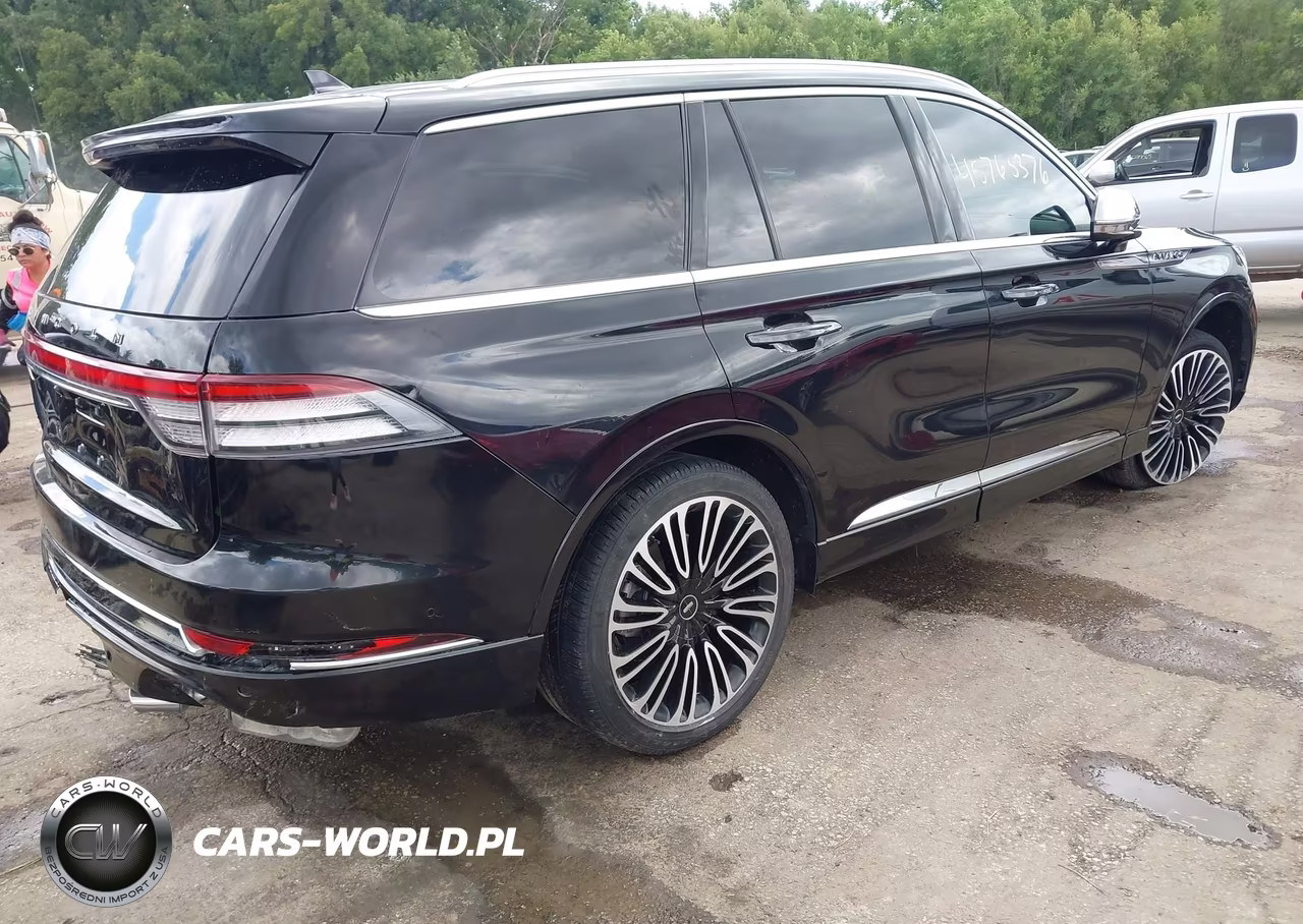 2022 Lincoln Aviator Black Label VIN:5LM5J9XC3NGL20895 - 4