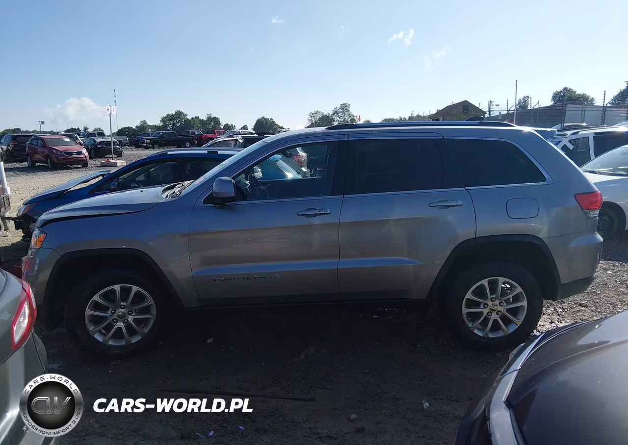 2015 Jeep Grand Cherokee Laredo VIN:1C4RJFAG4FC650539 - 14