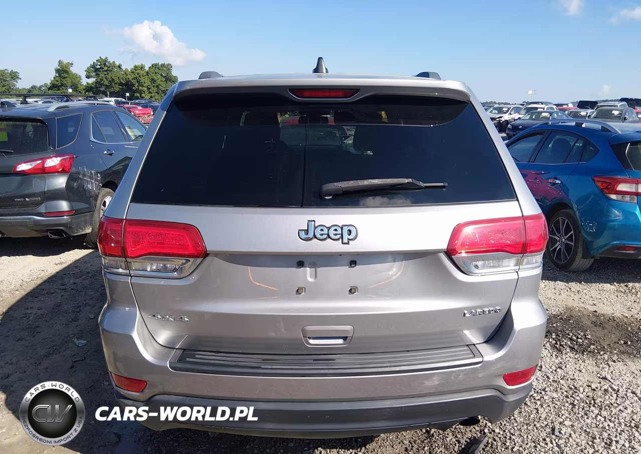 2015 Jeep Grand Cherokee Laredo VIN:1C4RJFAG4FC650539 - 16
