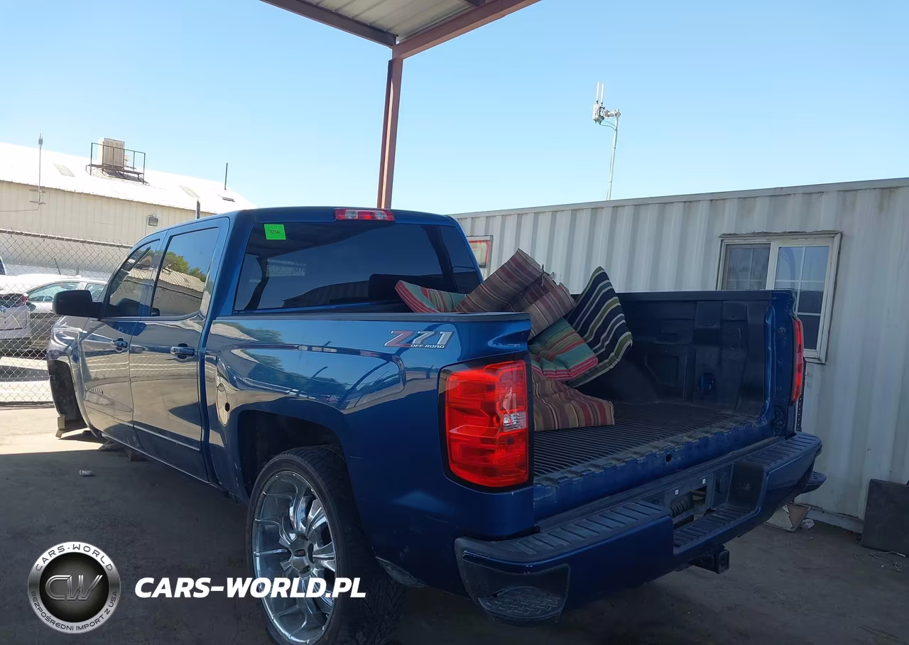 2018 Chevrolet Silverado 1500 2Lt VIN:3GCUKRECXJG147488 - 3
