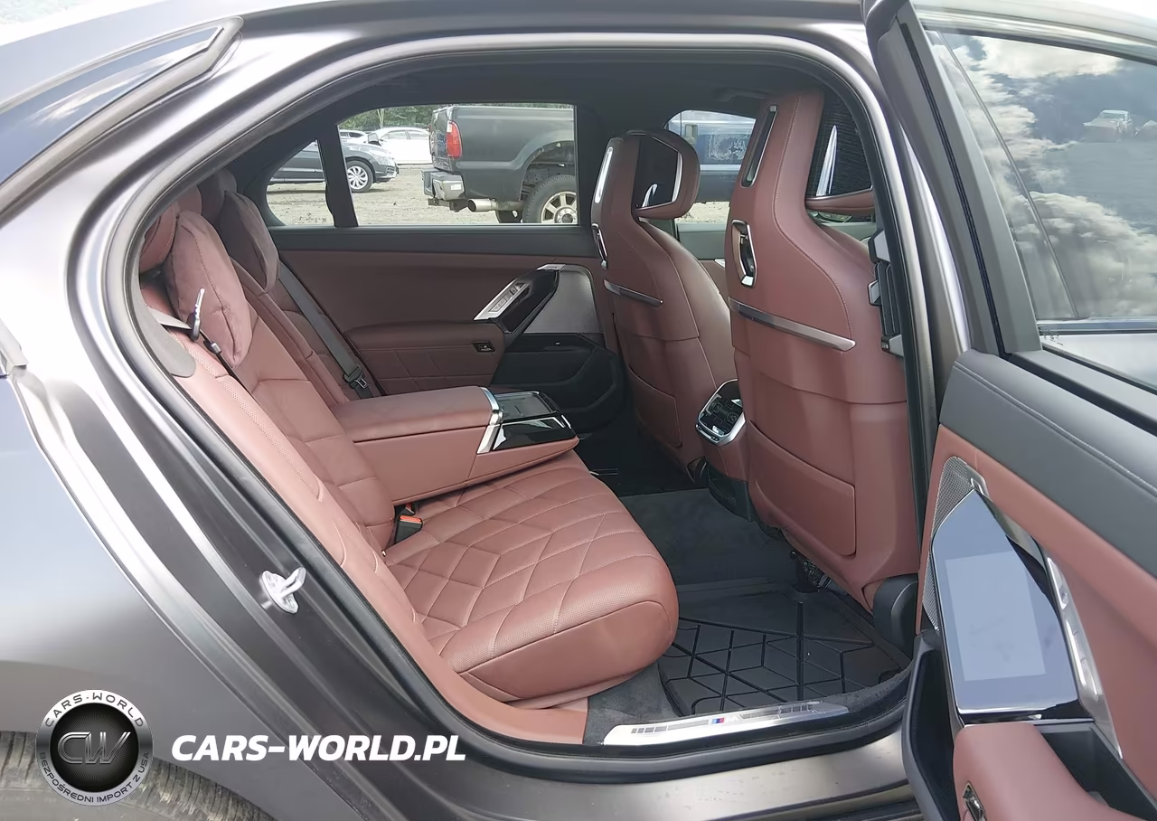 2025 BMW I7 Edrive50 VIN:WBY43EJ0XSCU48959 - 8