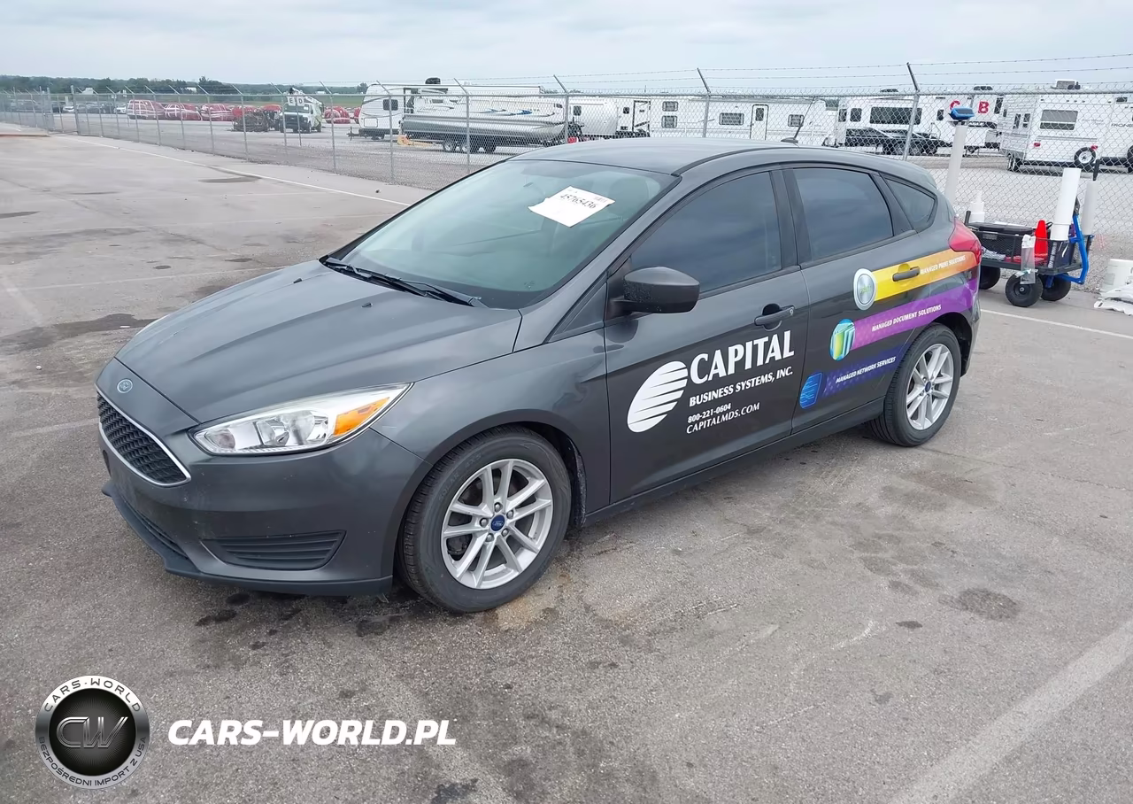 2018 Ford Focus Se VIN:1FADP3K22JL270155 - 2