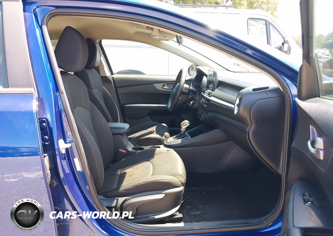 2019 Kia Forte Lxs VIN:3KPF24AD0KE063798 - 5