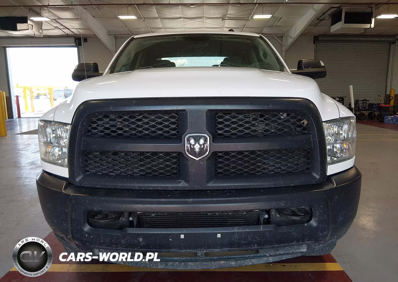 2018 Ram 3500 Tradesman 4X4 6'4 Box VIN:3C63R3CL7JG168569 - 13