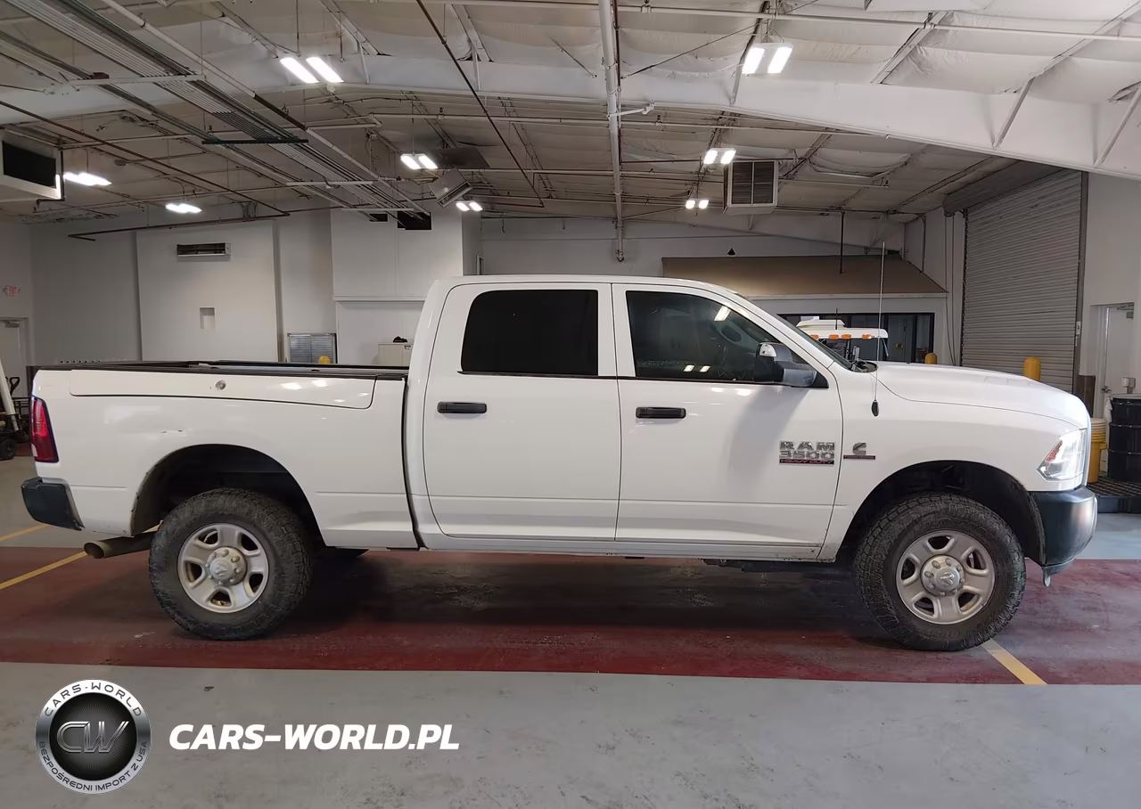 2018 Ram 3500 Tradesman 4X4 6'4 Box VIN:3C63R3CL7JG168569 - 14