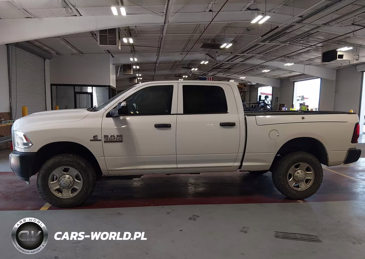 2018 Ram 3500 Tradesman 4X4 6'4 Box VIN:3C63R3CL7JG168569 - 15