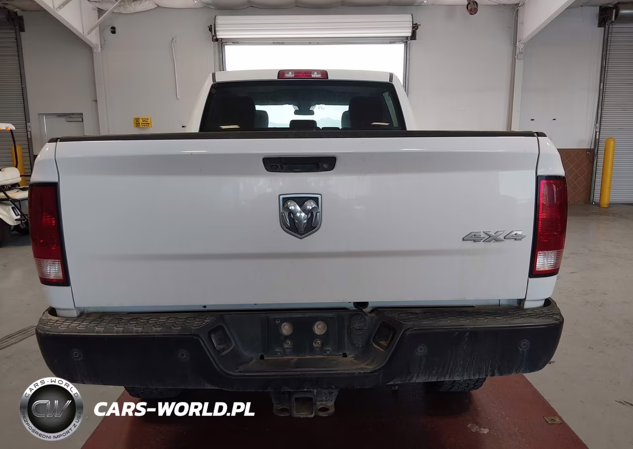 2018 Ram 3500 Tradesman 4X4 6'4 Box VIN:3C63R3CL7JG168569 - 17