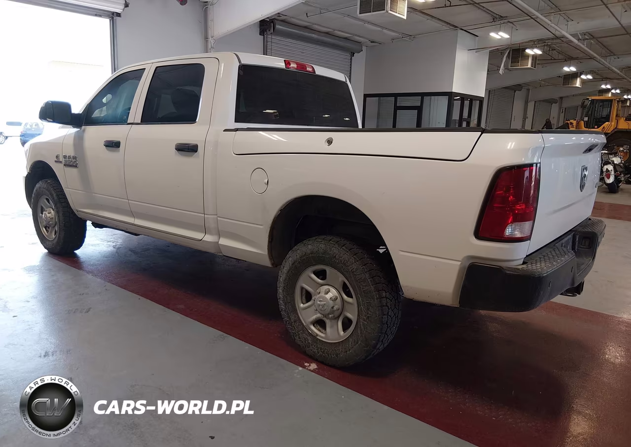 2018 Ram 3500 Tradesman 4X4 6'4 Box VIN:3C63R3CL7JG168569 - 3