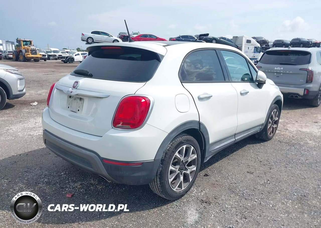 2016 Fiat 500X Trekking VIN:ZFBCFXCT2GP342709 - 4
