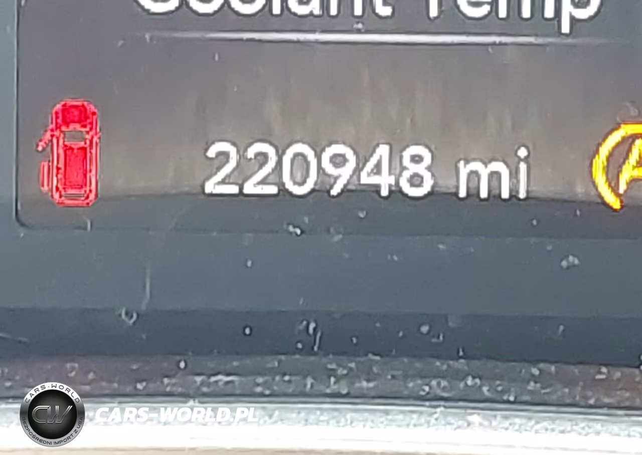 2019 Chrysler Pacifica Touring VIN:2C4RC1DG7KR666146 - 15