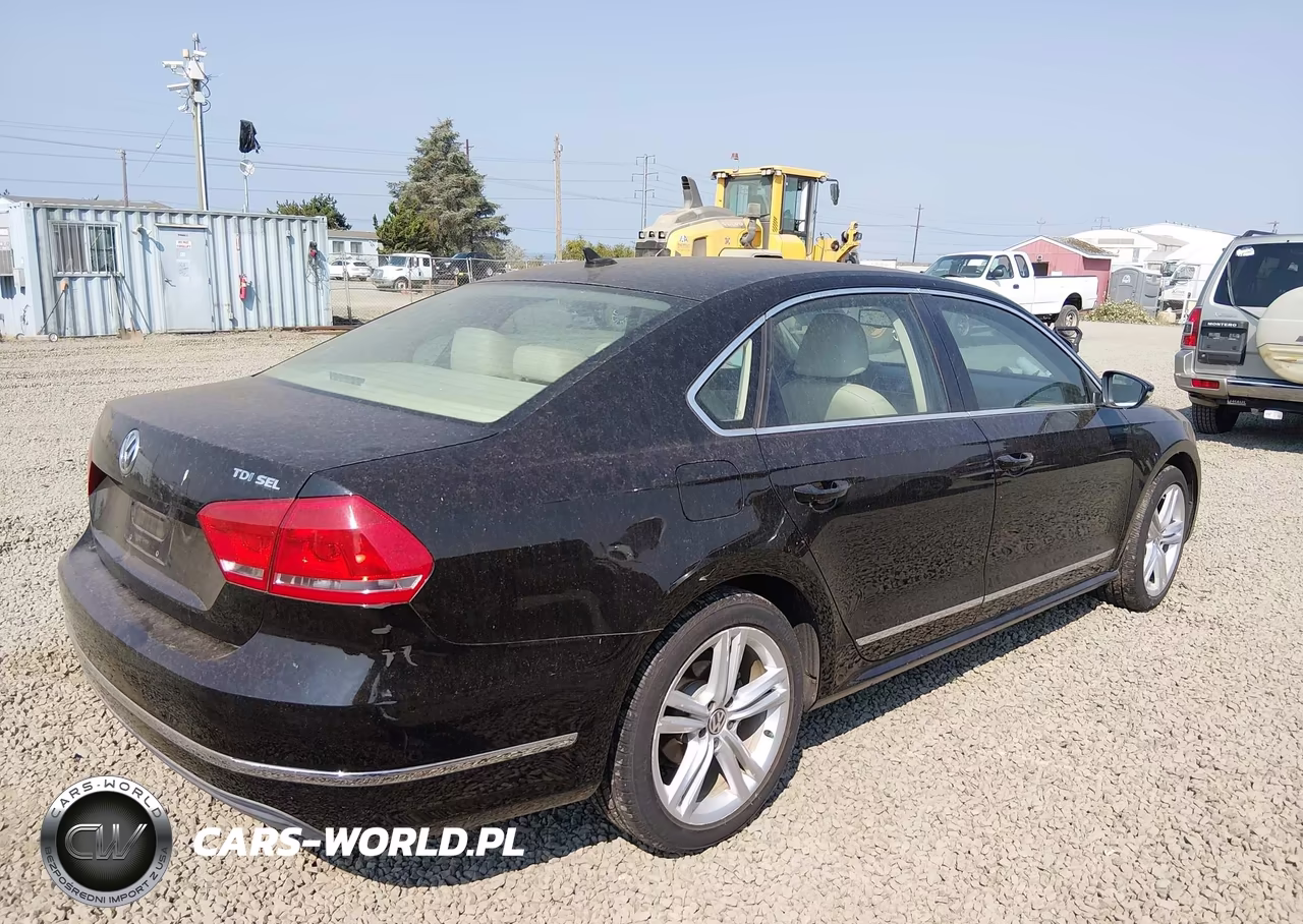 2012 Volkswagen Passat 2.0L Tdi Sel Premium VIN:1VWCN7A38CC083712 - 4