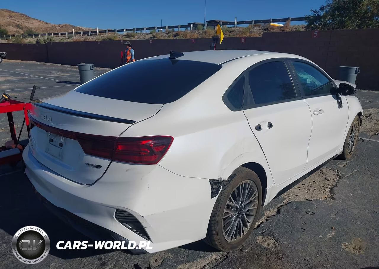 2023 Kia Forte Gt-Line VIN:3KPF54AD2PE602839 - 4