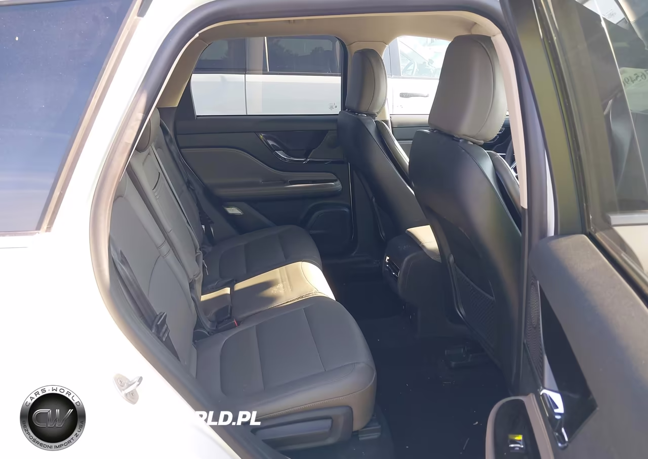 2025 Lincoln Corsair Premiere VIN:5LMCJ1DAXSUL00278 - 8