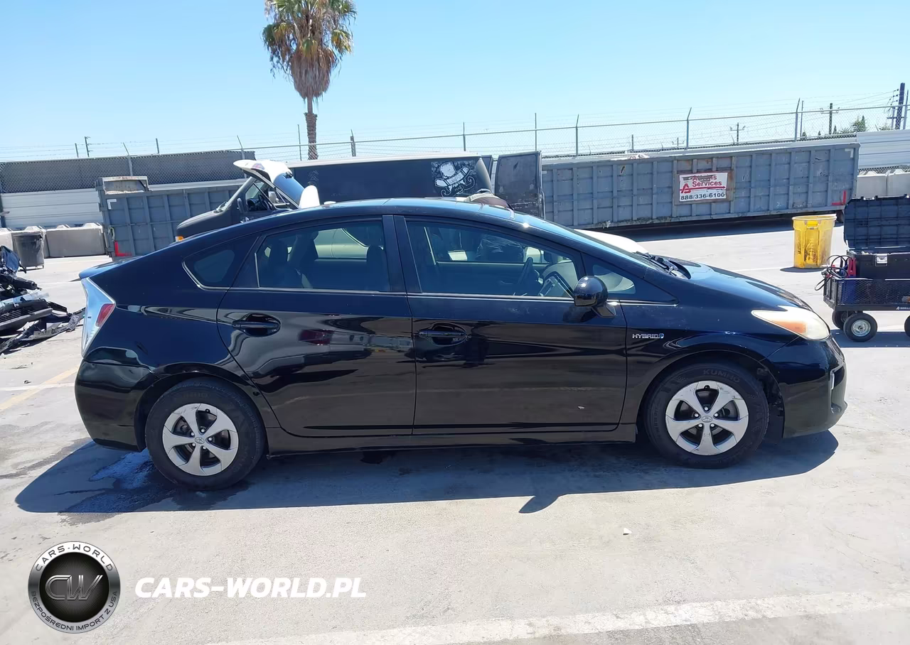 2012 Toyota Prius Four VIN:JTDKN3DU9C5508774 - 13