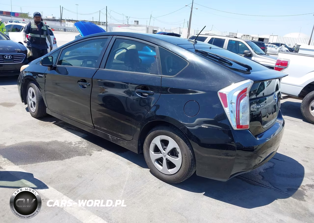 2012 Toyota Prius Four VIN:JTDKN3DU9C5508774 - 3