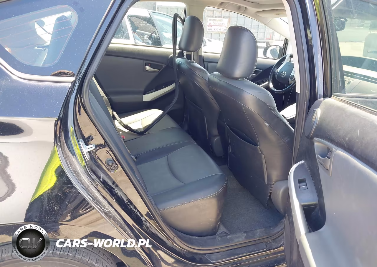 2012 Toyota Prius Four VIN:JTDKN3DU9C5508774 - 8
