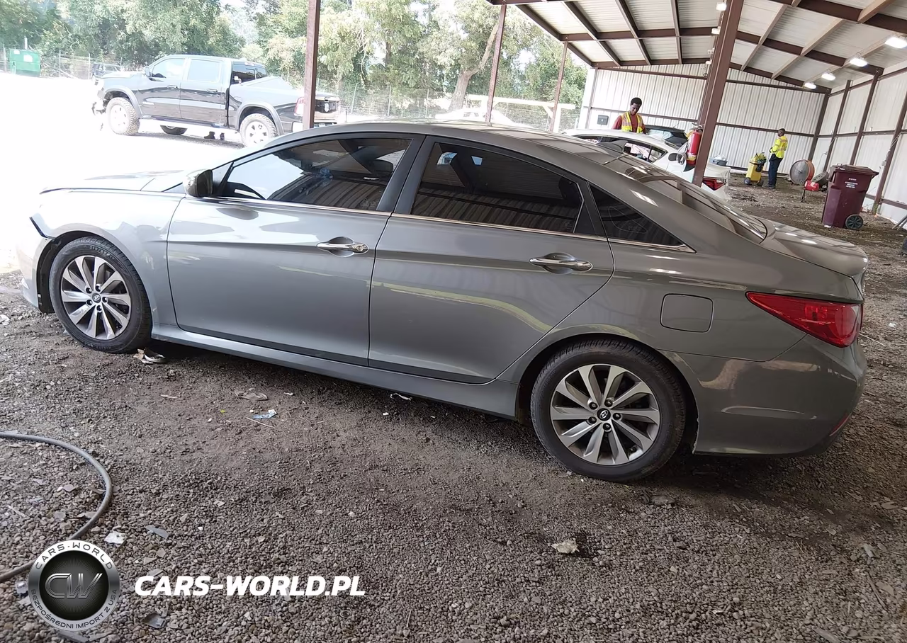 2014 Hyundai Sonata Limited VIN:5NPEC4AC0EH887249 - 14