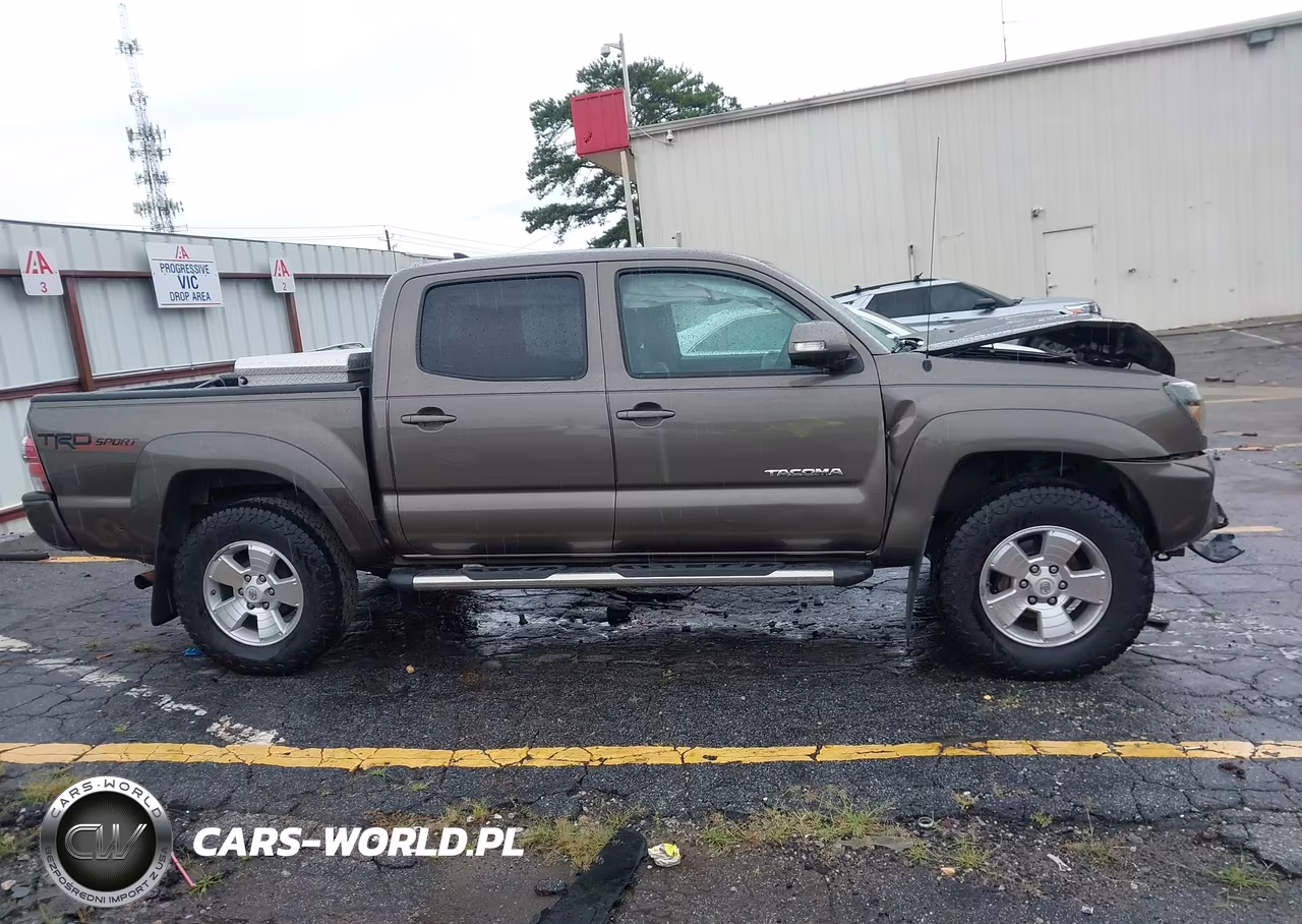 2015 Toyota Tacoma Prerunner V6 VIN:5TFJU4GNXFX083907 - 12