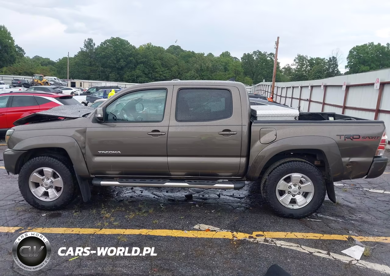 2015 Toyota Tacoma Prerunner V6 VIN:5TFJU4GNXFX083907 - 13