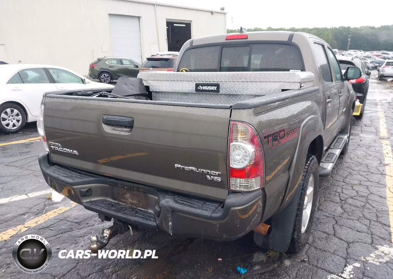 2015 Toyota Tacoma Prerunner V6 VIN:5TFJU4GNXFX083907 - 4
