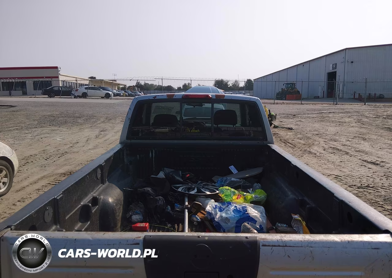 2001 Nissan Frontier 2Wd Xe Desert Runner VIN:1N6ED26T31C402177 - 8