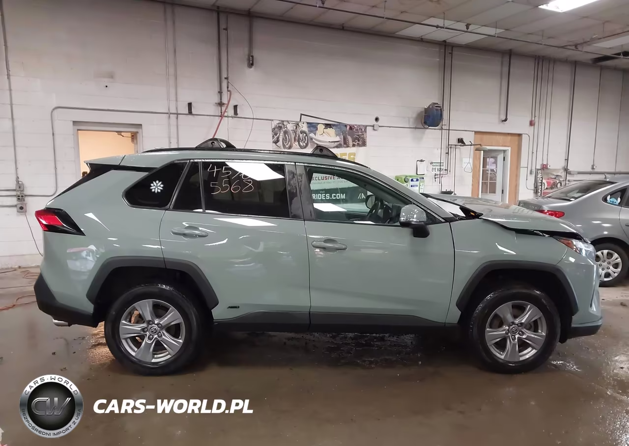 2022 Toyota Rav4 Hybrid Xle VIN:4T3RWRFV2NU077842 - 13