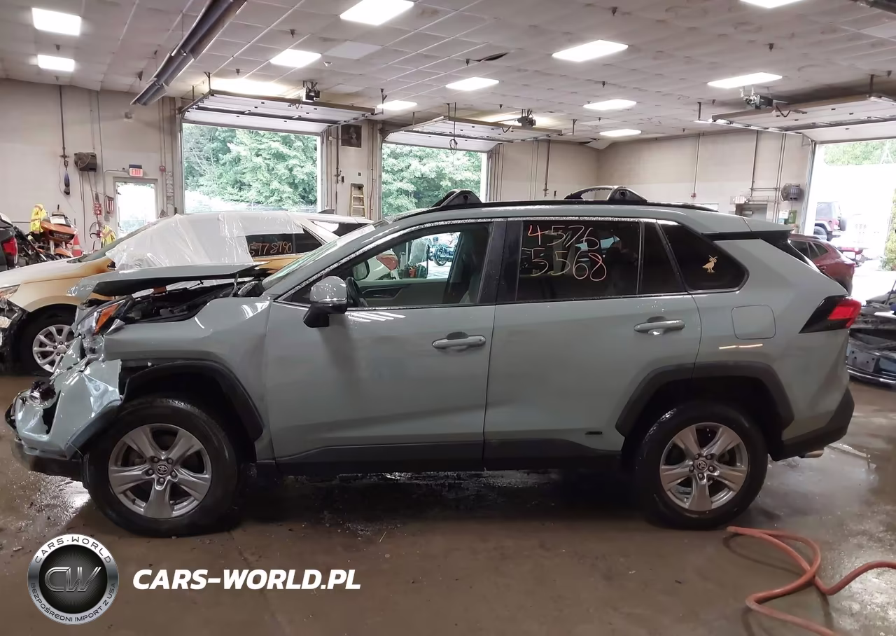 2022 Toyota Rav4 Hybrid Xle VIN:4T3RWRFV2NU077842 - 14
