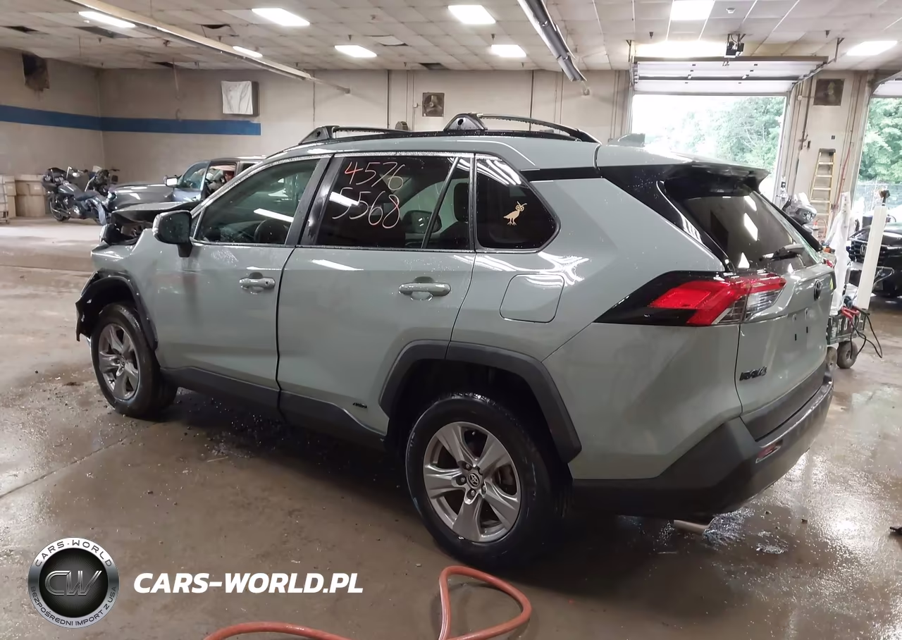 2022 Toyota Rav4 Hybrid Xle VIN:4T3RWRFV2NU077842 - 3