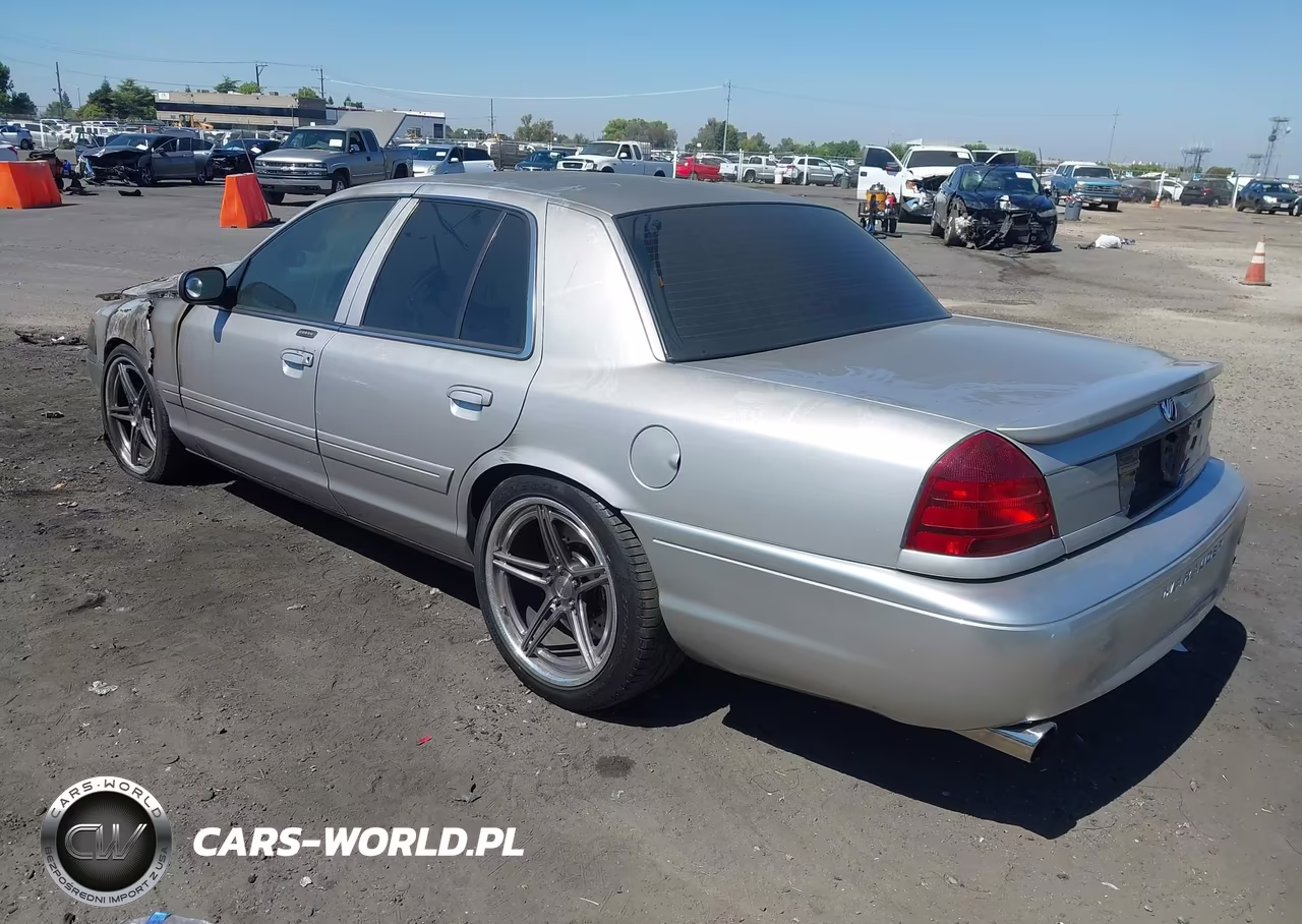 2004 Mercury Marauder VIN:2MEHM79V24X608722 - 3