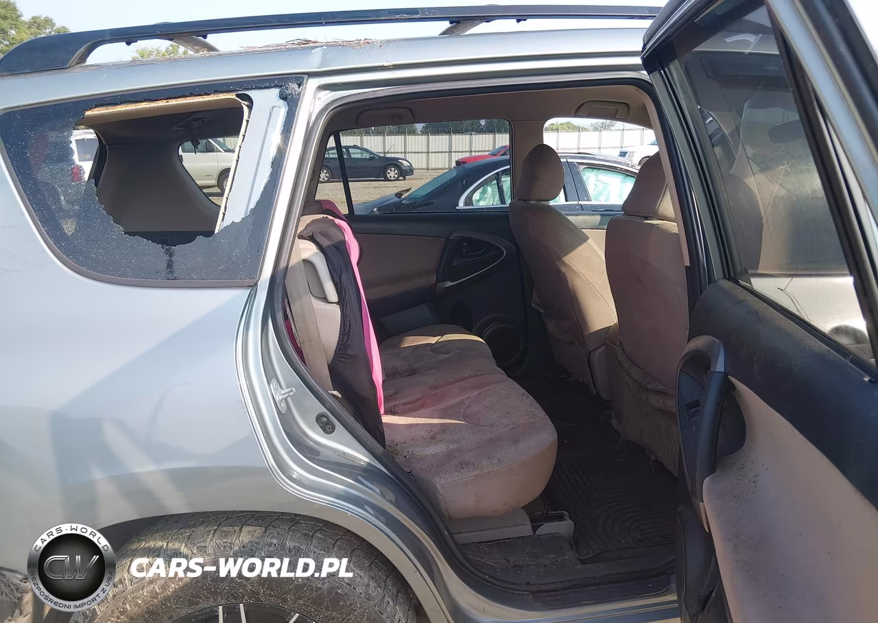2007 Toyota Rav4 VIN:JTMZD33V775042974 - 8