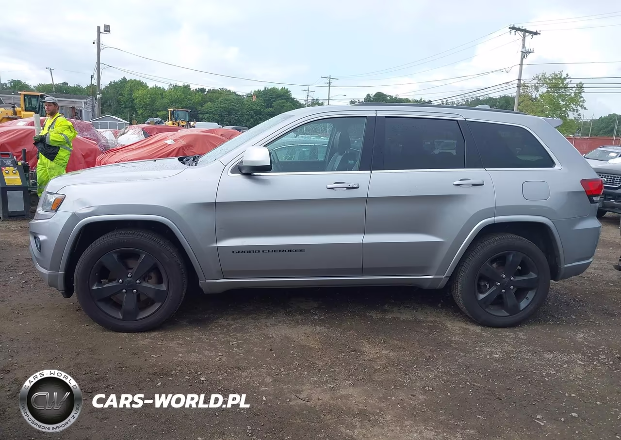 2015 Jeep Grand Cherokee Altitude VIN:1C4RJFAG5FC893602 - 14