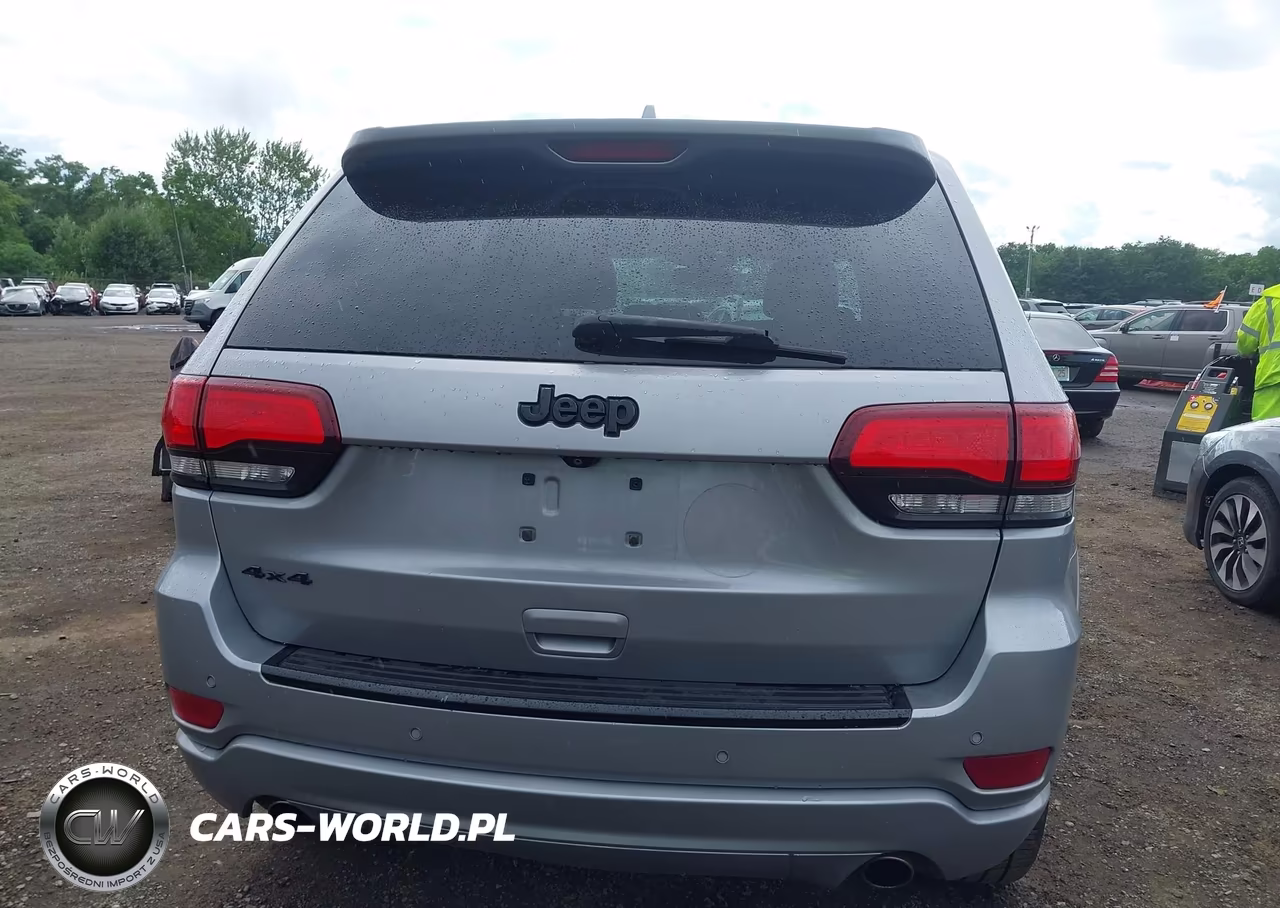 2015 Jeep Grand Cherokee Altitude VIN:1C4RJFAG5FC893602 - 16
