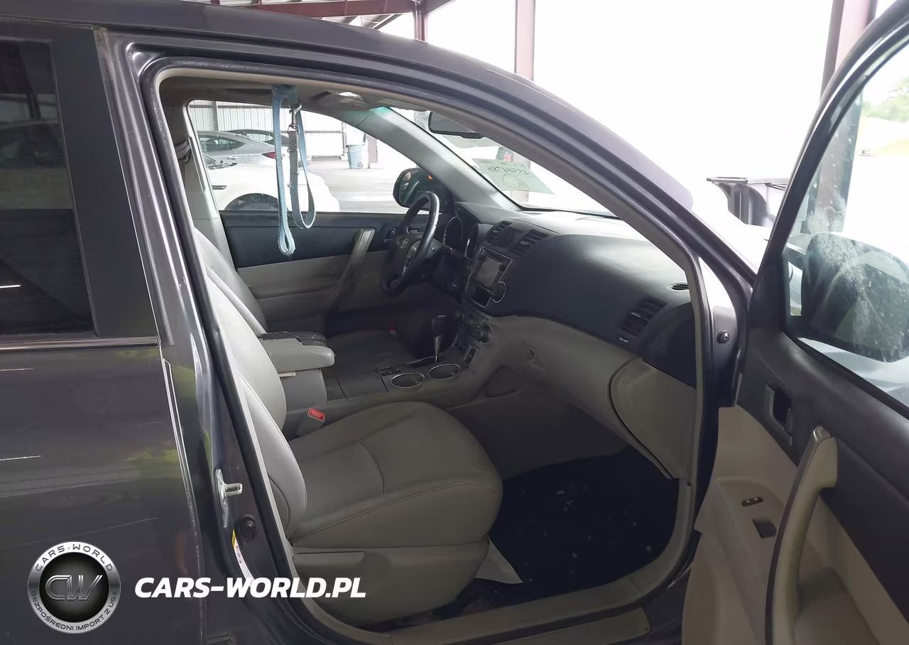 2013 Toyota Highlander Se V6 VIN:5TDZK3EH3DS123828 - 5