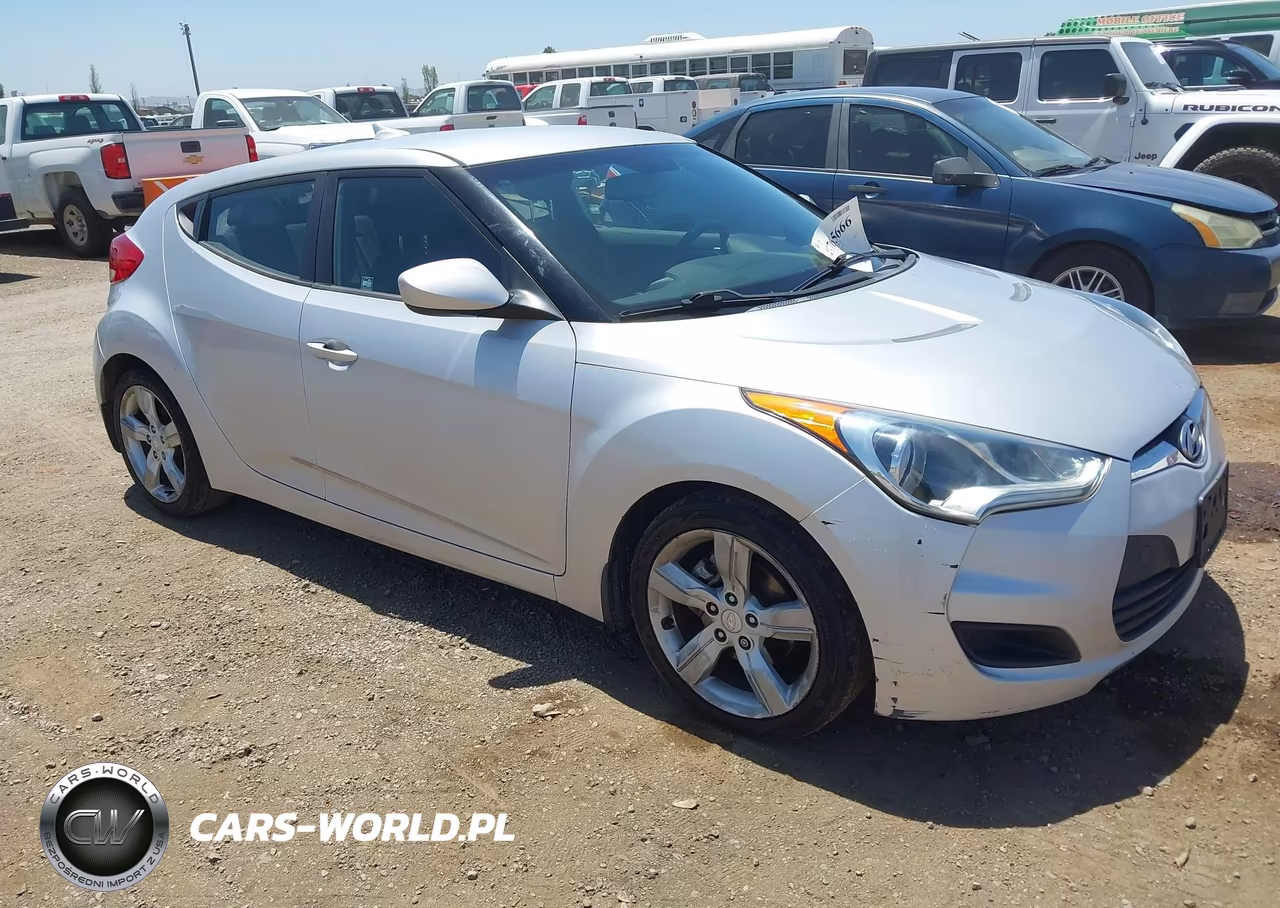 2012 Hyundai Veloster Base W-Black