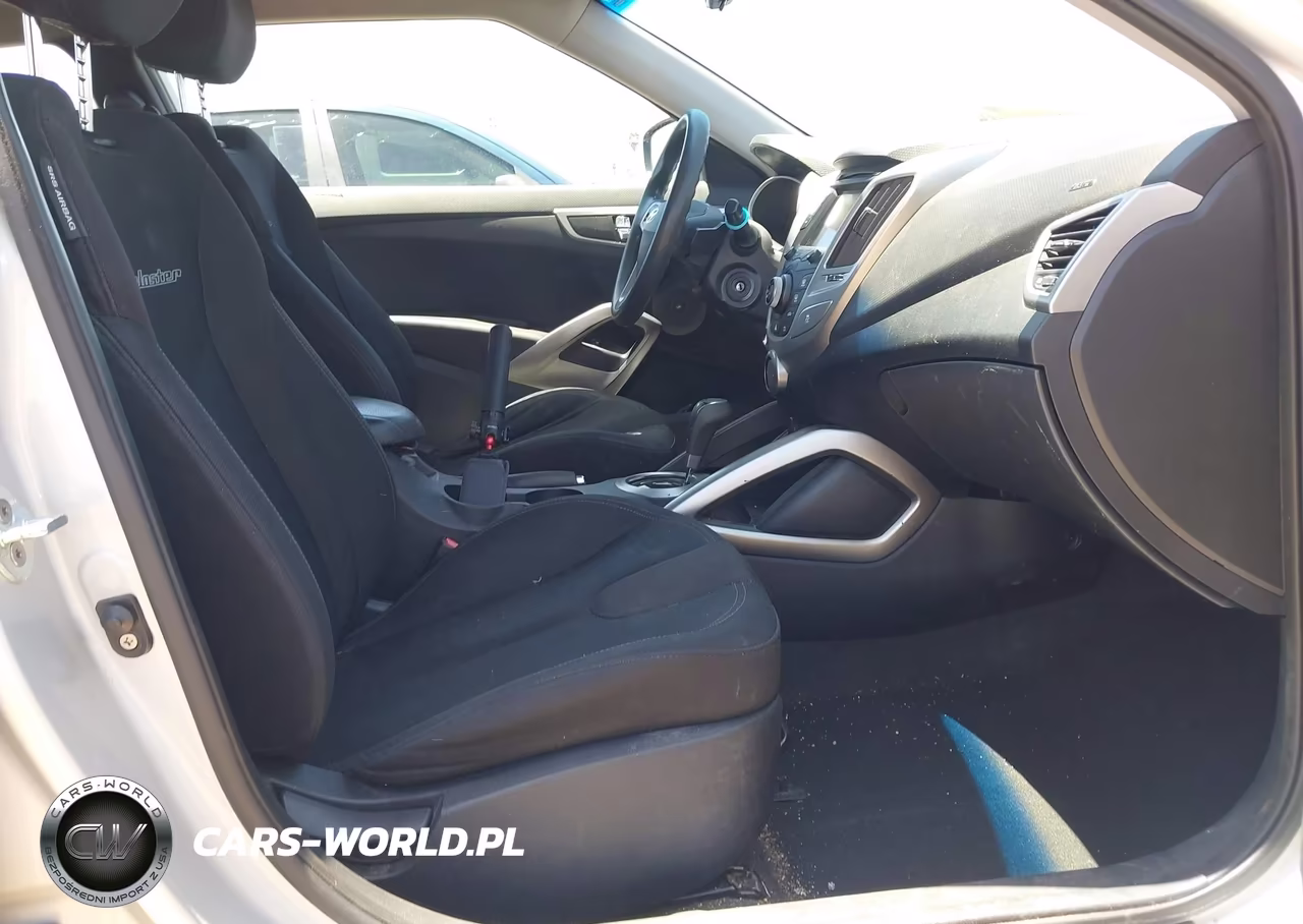 2012 Hyundai Veloster Base W-Black VIN:KMHTC6AD5CU065542 - 5