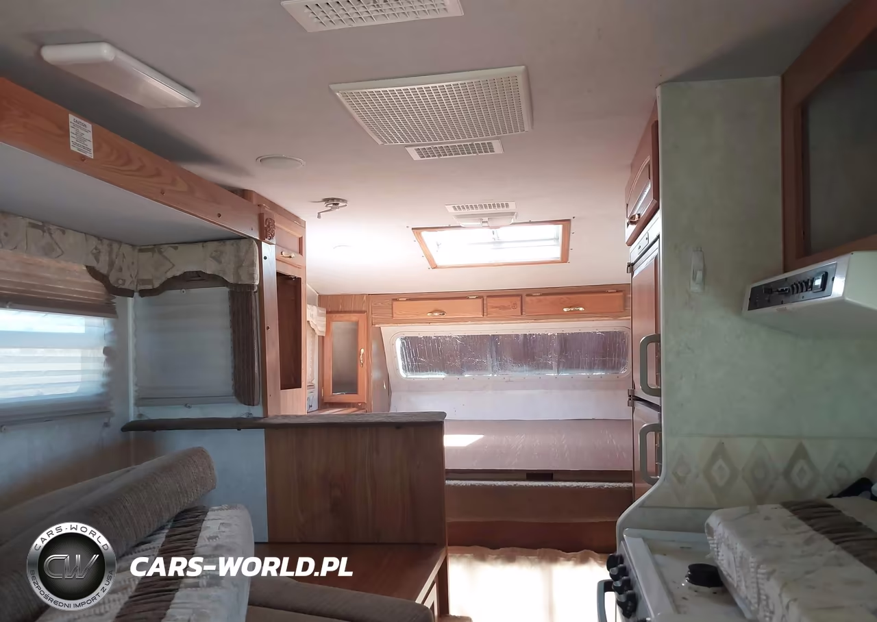 2002 Fleetwood Caribou M-11L VIN:1EJ6L110X22304064 - 5