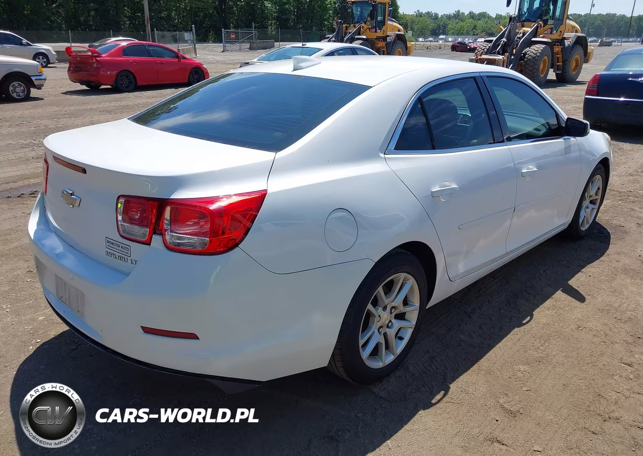 2015 Chevrolet Malibu 1Lt VIN:1G11C5SL4FU131684 - 4