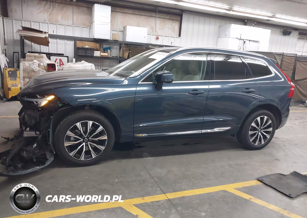 2023 Volvo Xc60 B5 Plus Bright Theme VIN:YV4L12RNXP1306421 - 14