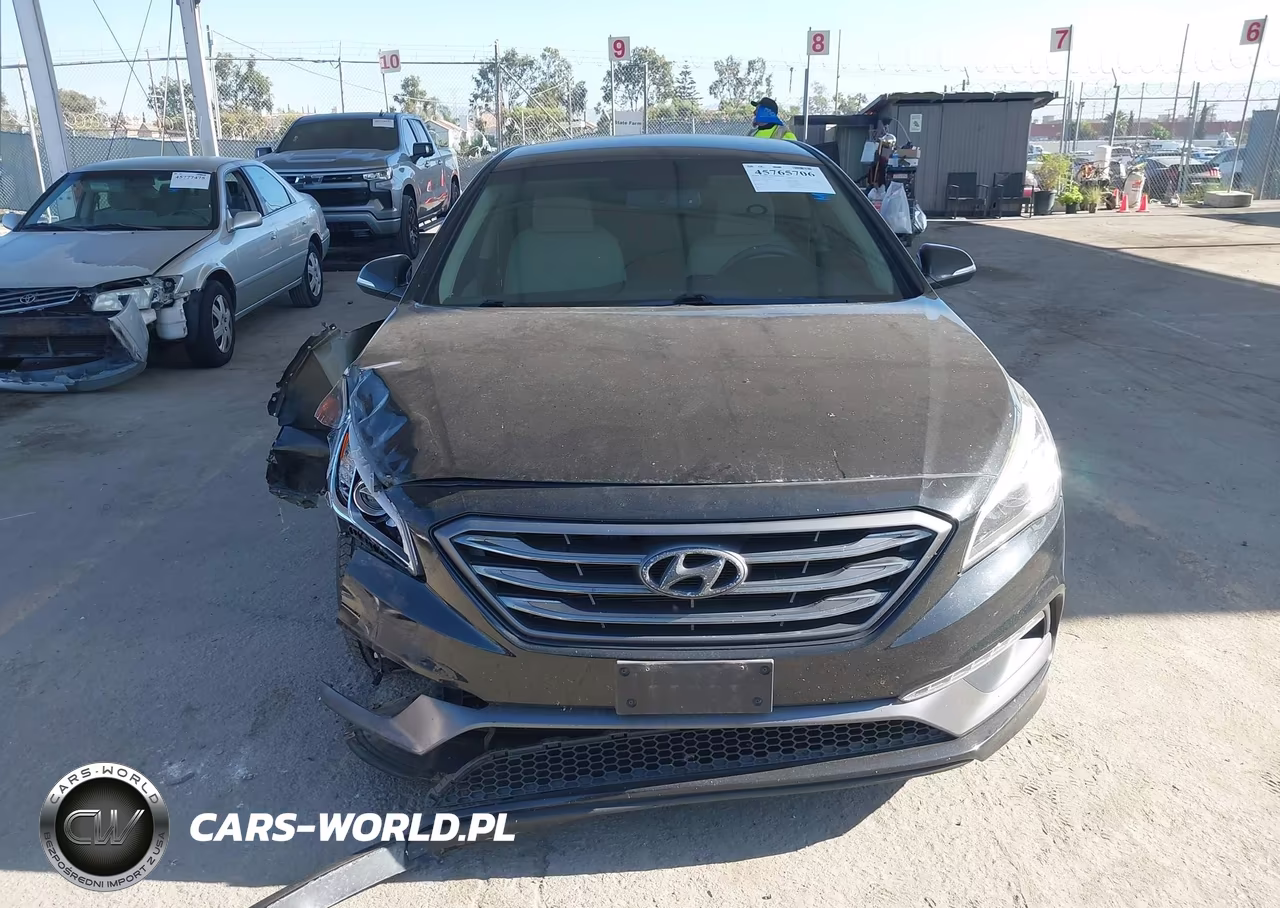 2015 Hyundai Sonata Sport VIN:5NPE34AF6FH076261 - 13