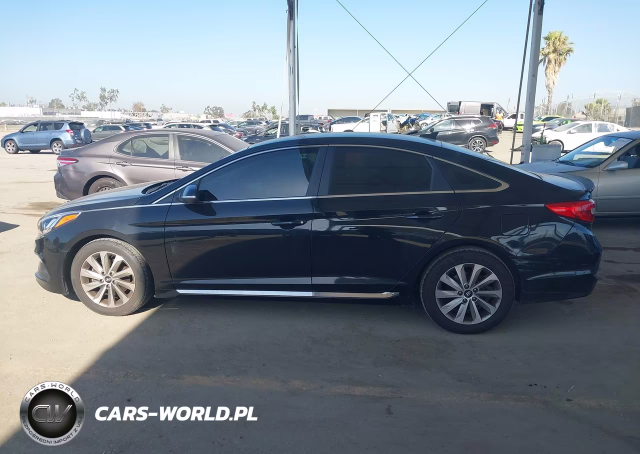 2015 Hyundai Sonata Sport VIN:5NPE34AF6FH076261 - 15