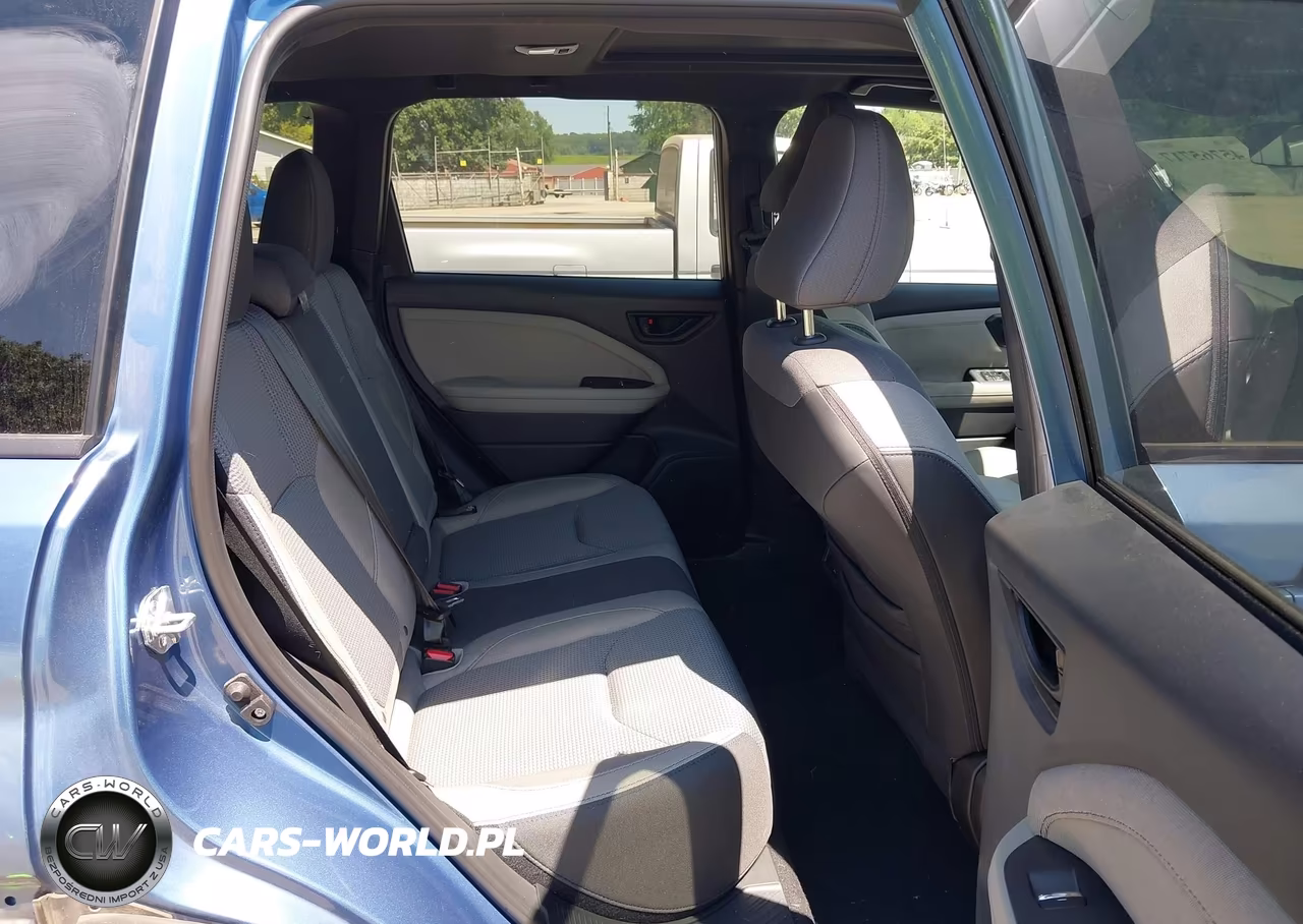 2025 Subaru Forester Premium VIN:JF2SLDBC4SH548927 - 8