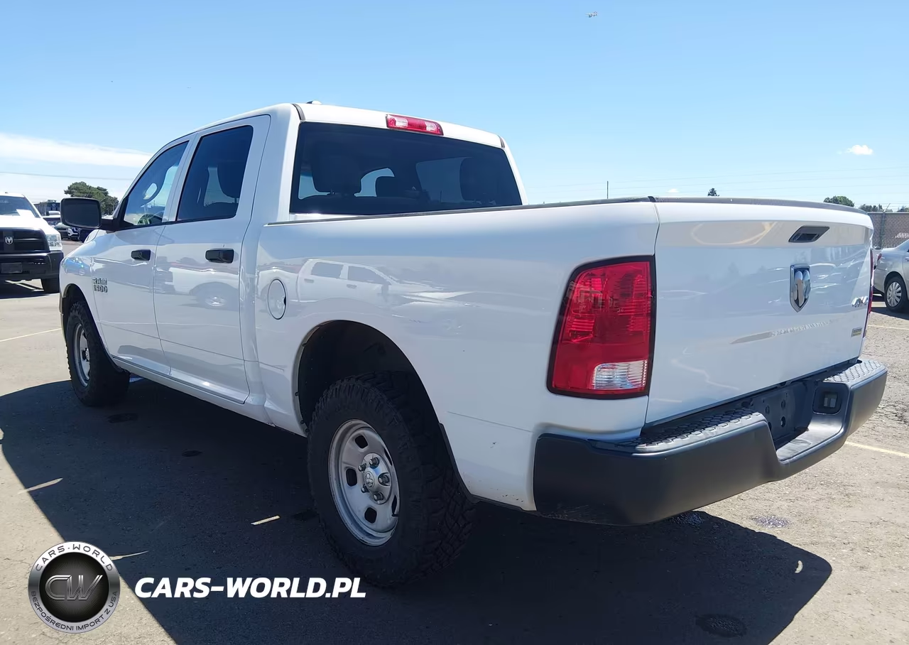 2018 Ram 1500 Tradesman 4X4 5'7 Box VIN:1C6RR7KG7JS306593 - 3