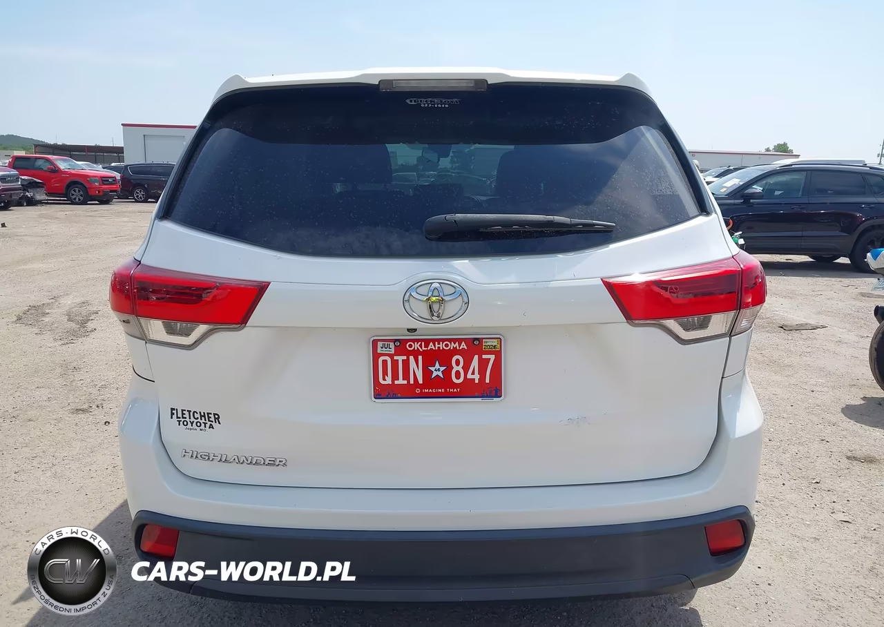 2017 Toyota Highlander Le VIN:5TDZARFH1HS024144 - 16