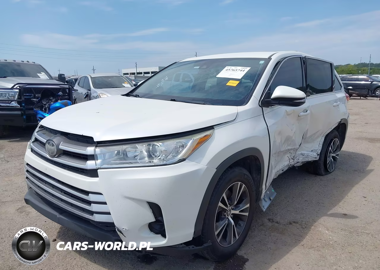 2017 Toyota Highlander Le VIN:5TDZARFH1HS024144 - 2