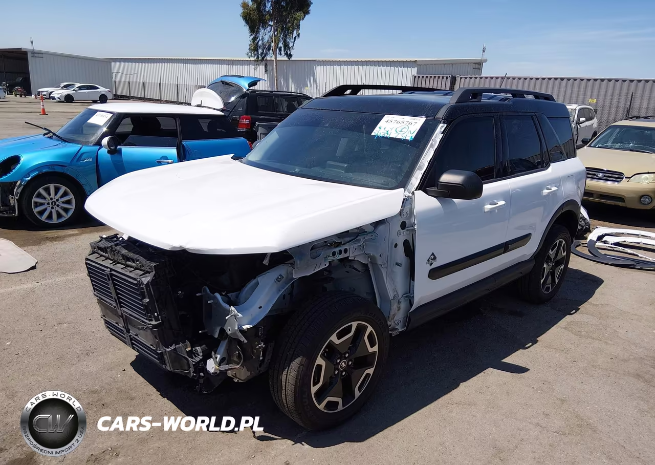 2022 Ford Bronco Sport Outer Banks VIN:3FMCR9C6XNRD72651 - 2